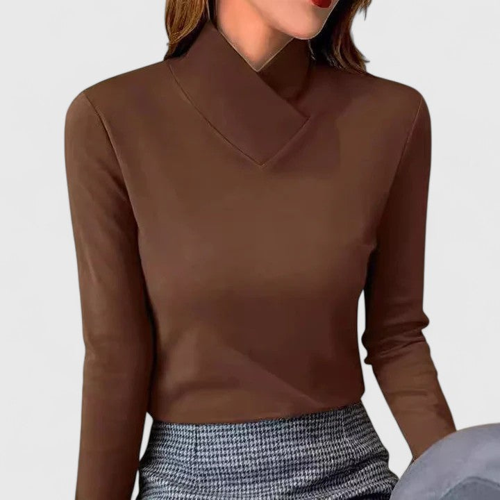 Yulienne Elegant Turtleneck