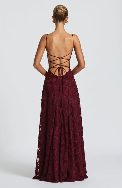 Maevy Elegant Maxi Dress