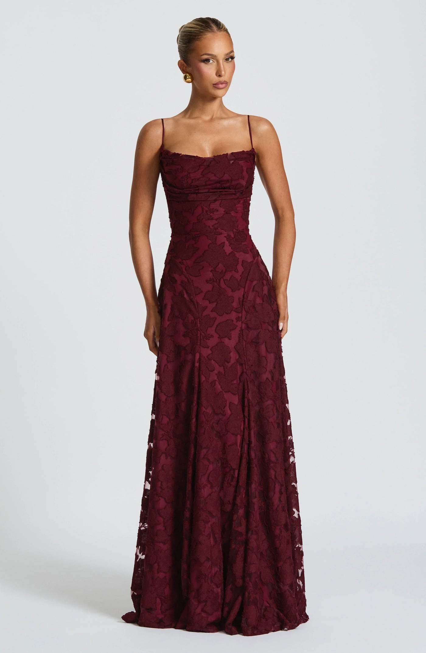 Maevy Elegant Maxi Dress