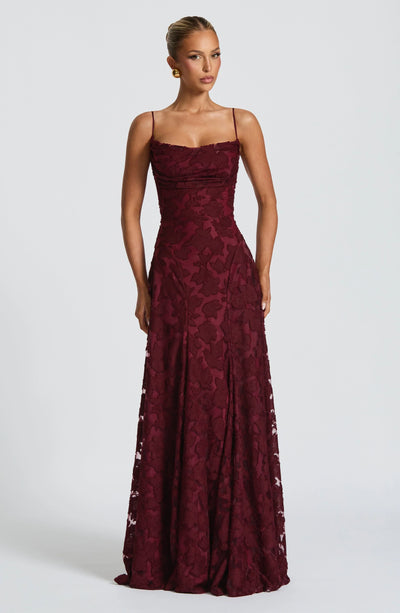 Maevy Elegant Maxi Dress